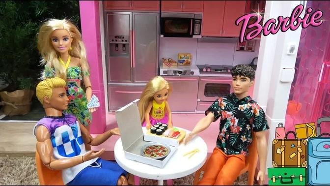 Barbie and Ken in Barbie Dream House Surprise Visitor Story w Barbie Sisters and Famous Cousin