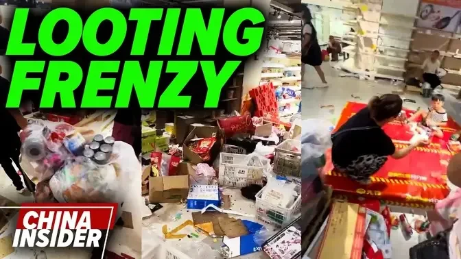 Looting grocery store in China