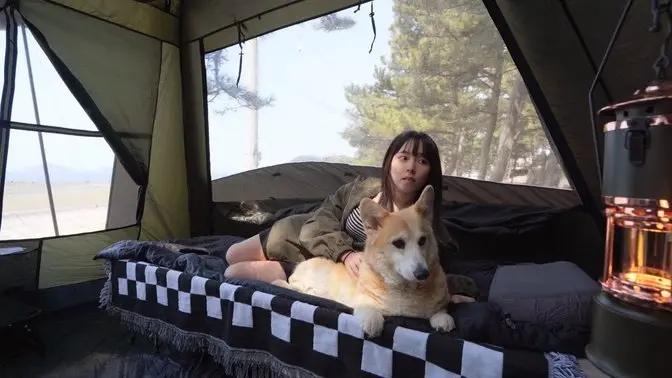 비, 바람 몰아치는 바다 앞 초대형 원터치텐트로 솔로 캠핑
