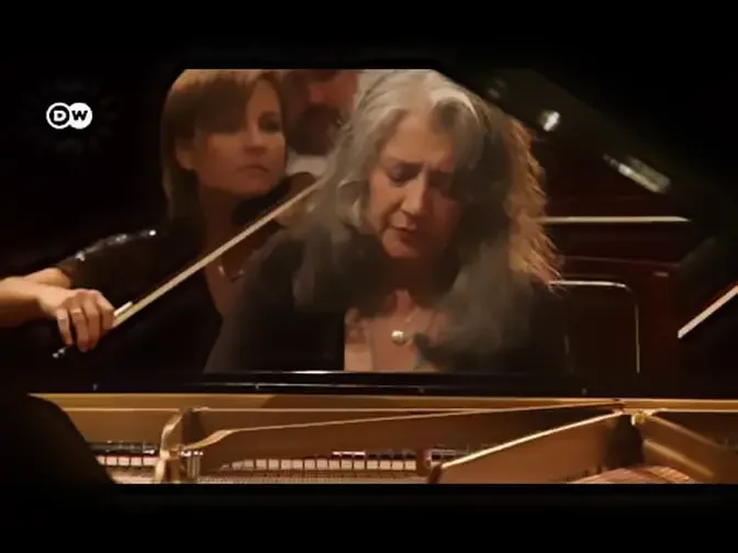 Chopin - Concerto N.1, Op.11 Martha Argerich, Sinfonia Varsovia Orchestra & Jacek Kaspszyk