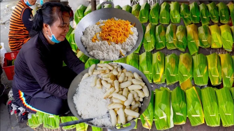 How to make 'Grilled Sticky Rice Cake' with Banana, Taro, and Jackfruit | Cambodian Street Food