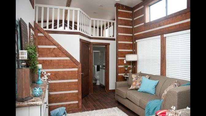 Stunning Tiny Home with Chinked Log Interior - RRC Platinum Meadowview #tinyhometues