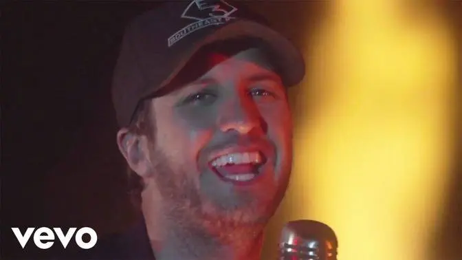 luke-bryan-that-s-my-kind-of-night-official-music-video