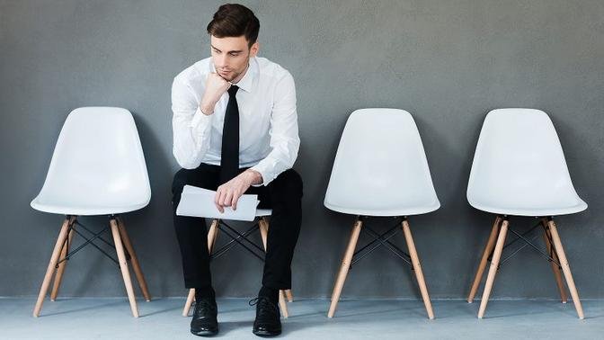 How to Calm Your Nerves Before An Interview (8 Tips for You)