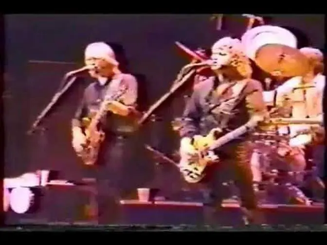 Moody Blues - Ride My Seesaw, live from July 1981