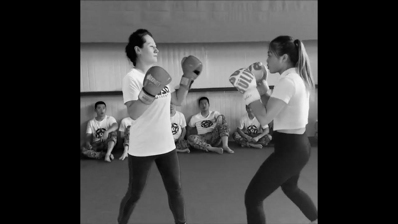 Streetfighter Girl Challenges Boxing Girl To Boxing Match