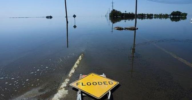 As Epic Snow Melts A California Community Braces For Floods 1264