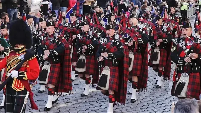 A Farewell to Queen Elizabeth II, Edinburgh Military Bagpiper Procession | Royal Mile Scotland