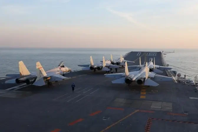 chinese-pla-j-15-su-27-fighter-carrier-many_GettyImages-630036684