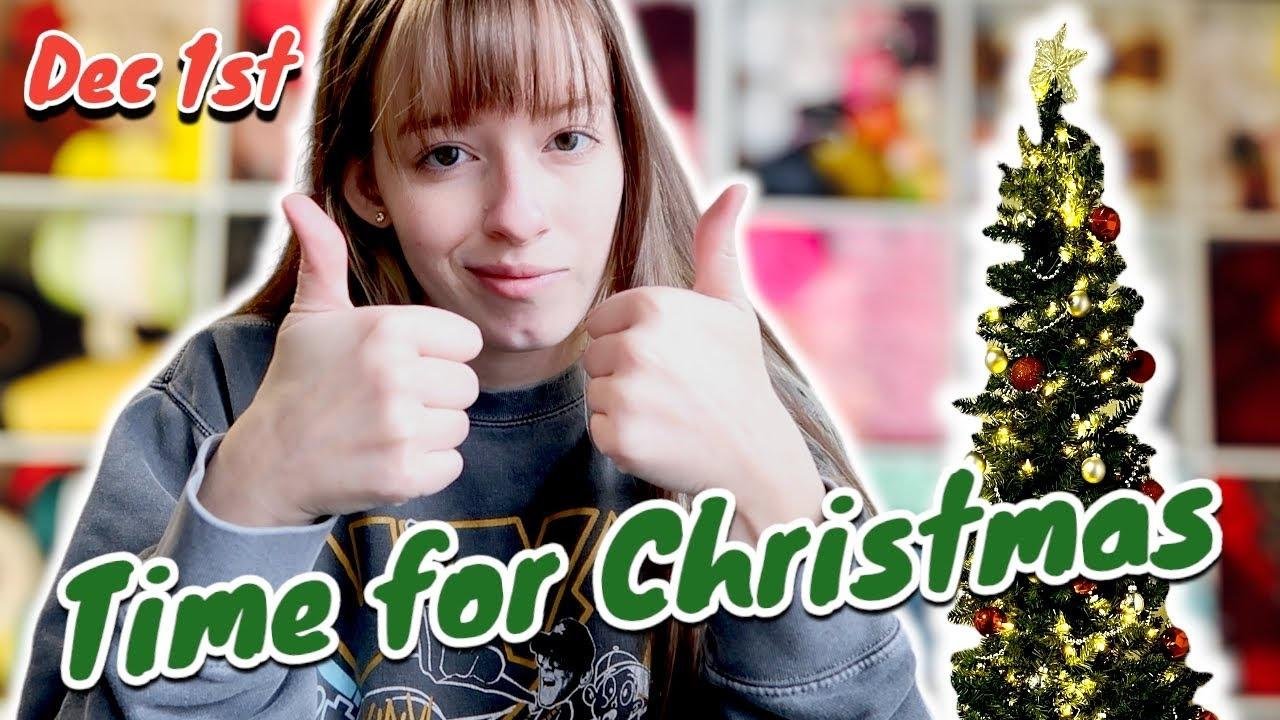 Starting December Right | Crochet Christmas Vlog | PassioKnit Kelsie