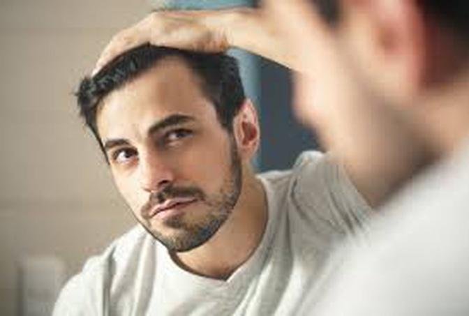 What is a FUE hair transplant? Pros and cons