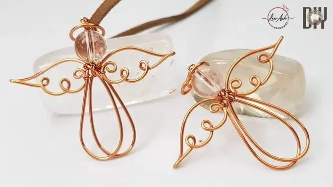 Mặt dây chuyền thiên thần với đá hình cầu - Ý tưởng trang sức cho Giáng sinh 435
