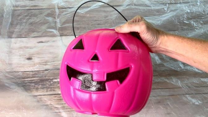 16 Creepy Cute Halloween Ideas To Try This Year | Hometalk