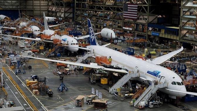 How does Boeing manufacture jumbo jets? ✪ Factory Tour
