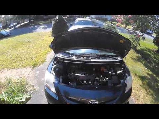  Toyota Yaris 2007 1.5L oil change (without using a jack) 