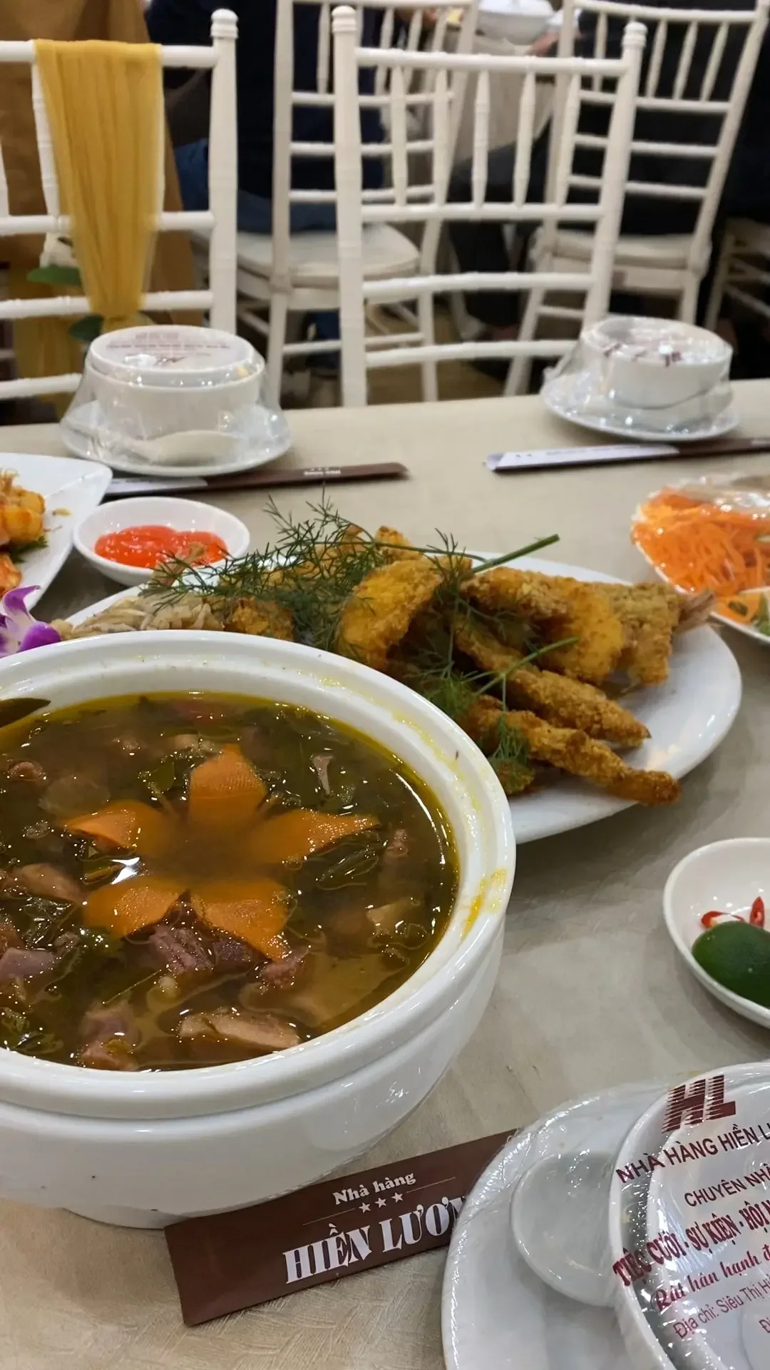Ngày 4 tháng 12, 2023 23:30:29 tiệc cưới