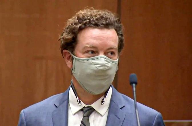 Actor Danny Masterson Sentenced To 30-years-to-life In Prison For Rapes ...