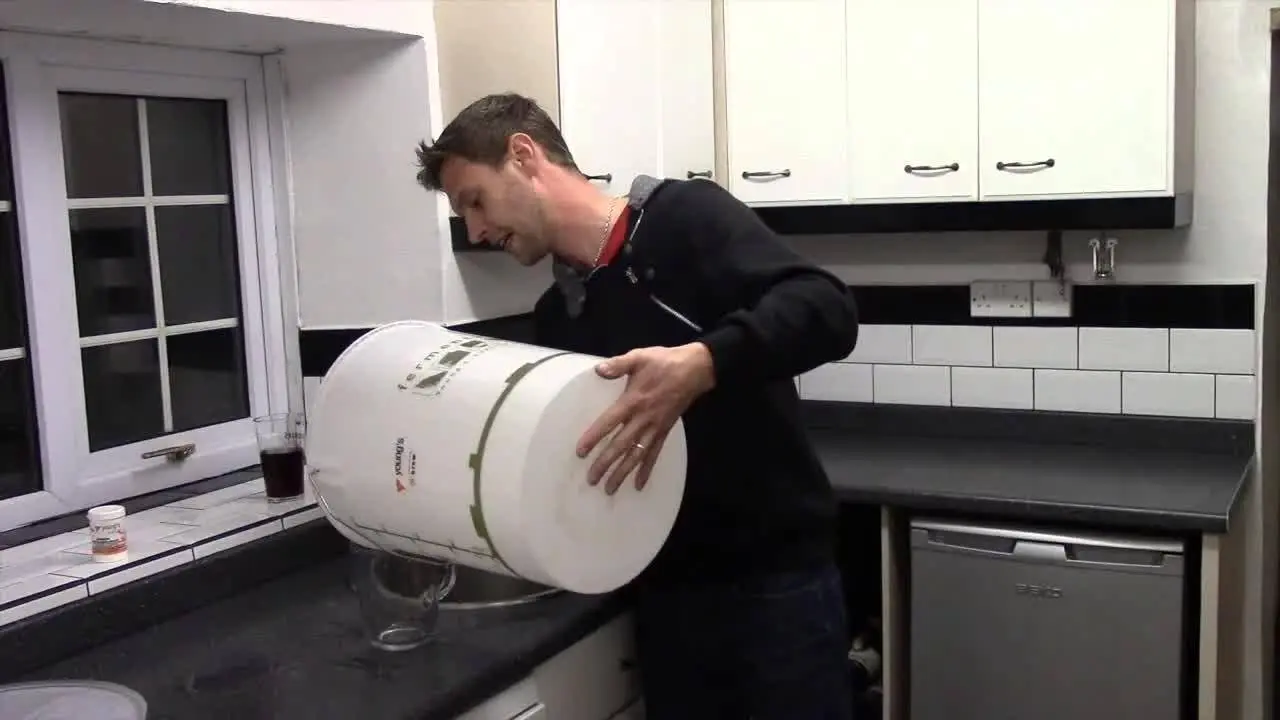 How to Sterilise Homebrew Equipment - Bucket, Syphon, Bottles