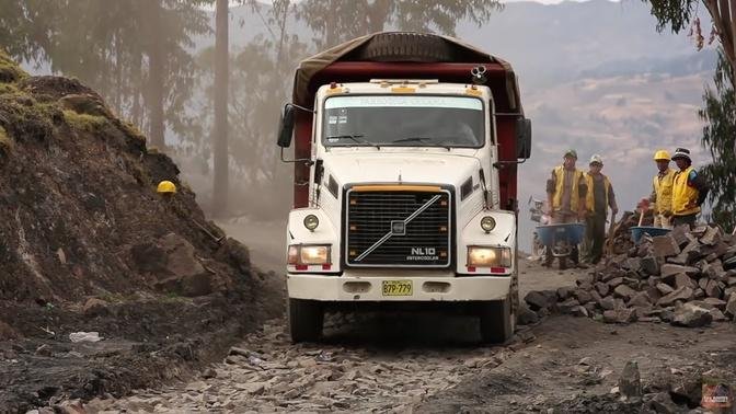 Pérou, l'enfer des cimes - Les routes de l'impossible