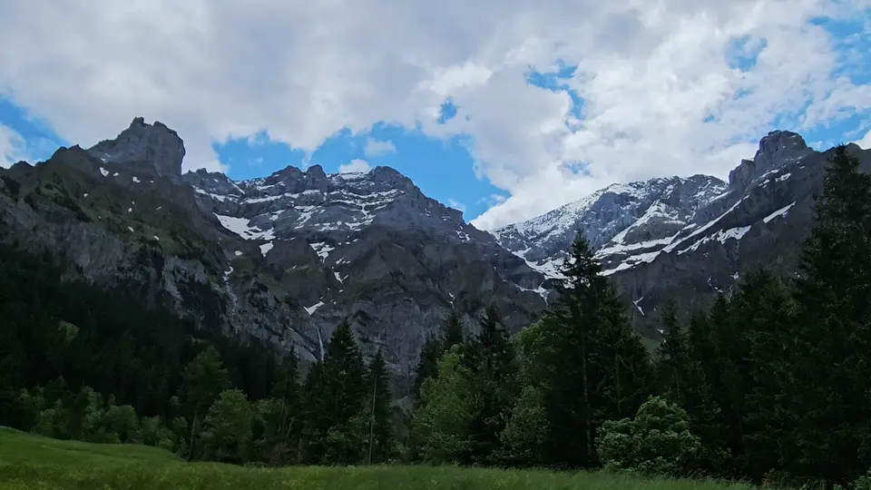 Der Wind jagt die Wolken über den Himmel.... 
Etwas kalt, aber schön 🥰🥰🥰