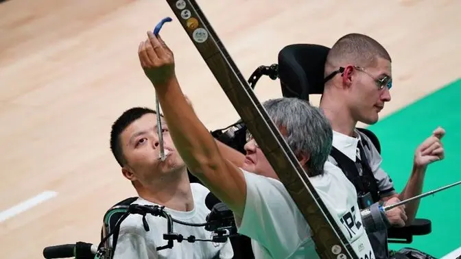 A group of people in wheelchairs

AI-generated content may be incorrect.