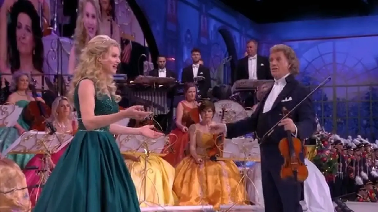 ✨ Carol of the Bells – André Rieu, Anna Reker & 400 Brass Players